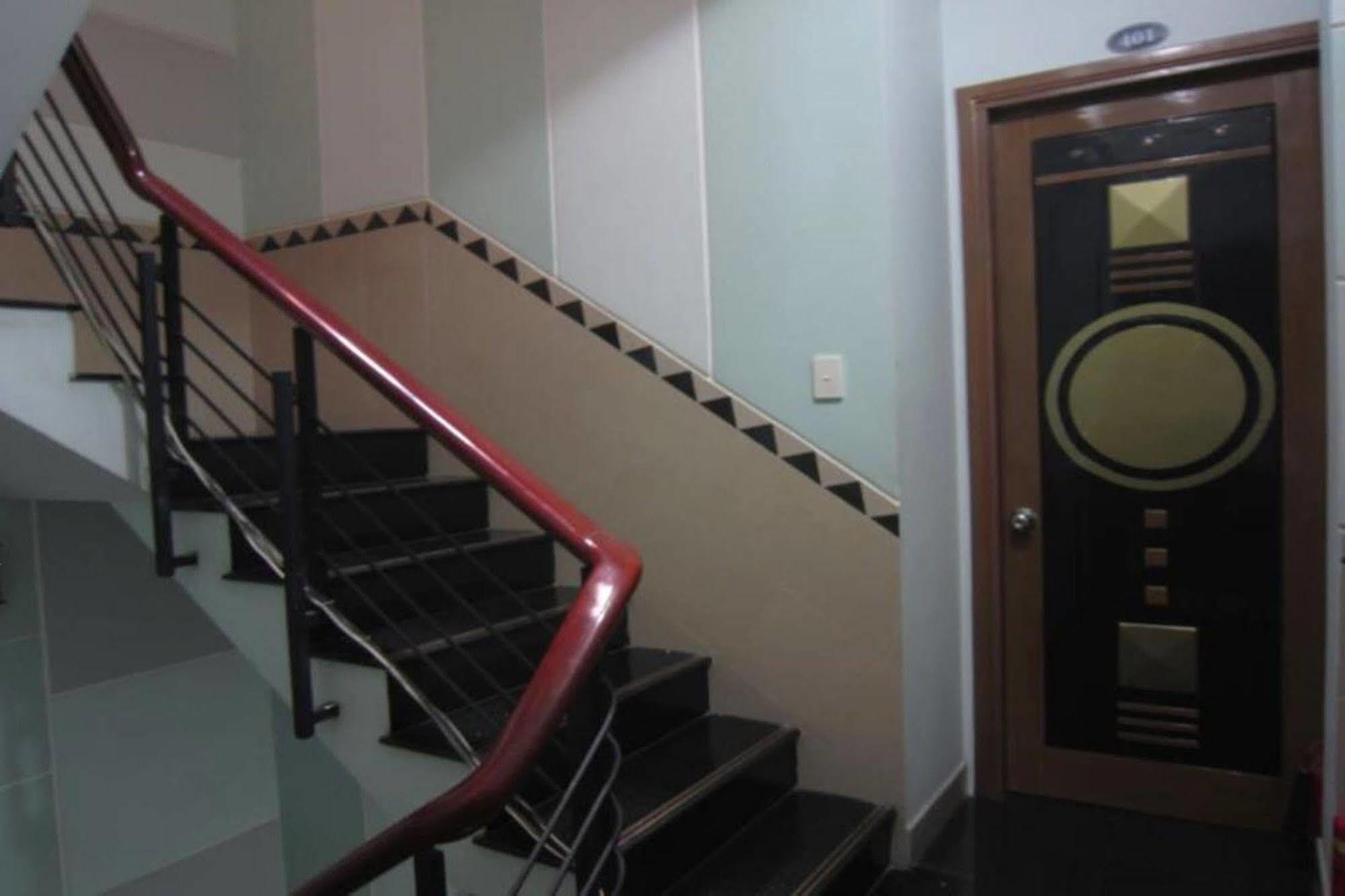 Quy Thanh Hotel Ho Chi Minh-stad Buitenkant foto