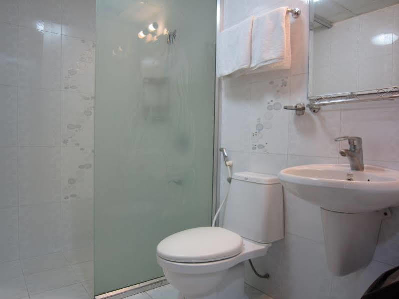 Quy Thanh Hotel Ho Chi Minh-stad Buitenkant foto